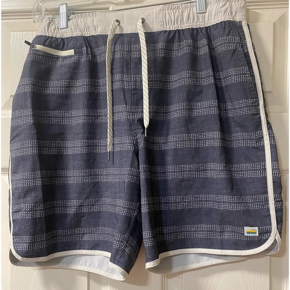 VUORI Shorts - Picture 3 of 7